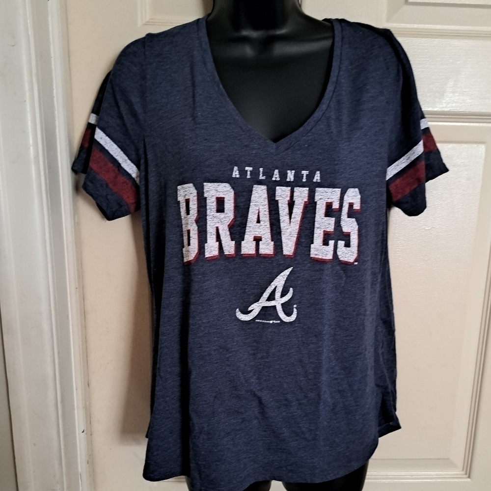 Genuine merchandise graphic T-shirt size Large